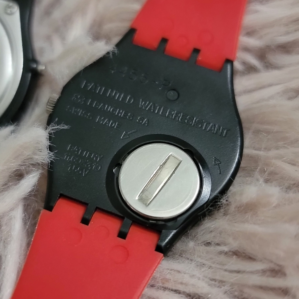๐2 Swatch 1984 and Casio Watche Working with Battery - Picture 12 of 17